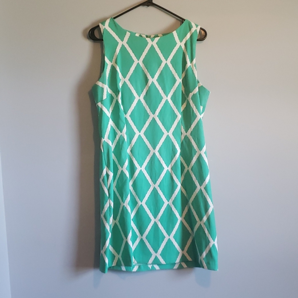 Green Sleeveless Dress